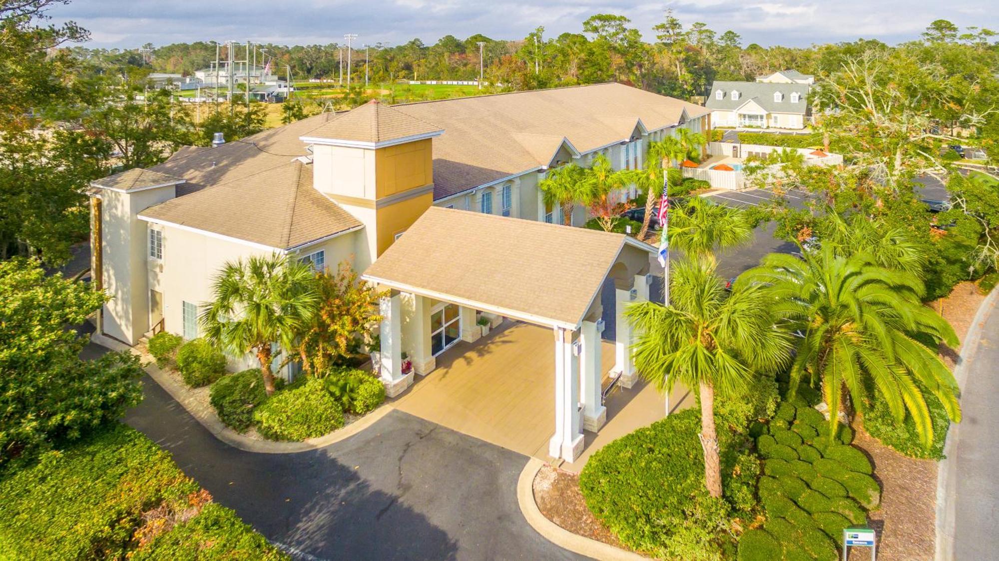 ฮอลิเดย์ อินน์ เอ็กซ์เพรส เซนต์ไซม่อน ไอแลนด์ St. Simons Island ภายนอก รูปภาพ